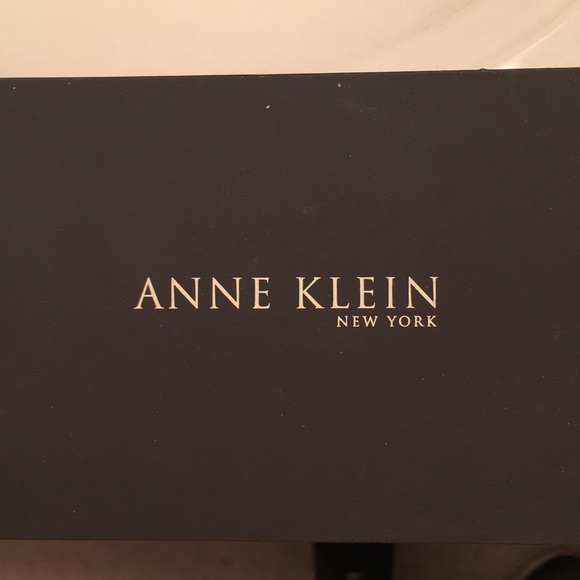 Anne Klein bracelet set - Picture 2 of 3